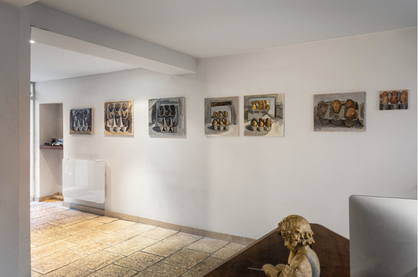 Installation view of Tatiana Pozzo di Borgo's solo exhibition, Modeles, at Galerie l'inlassable. 