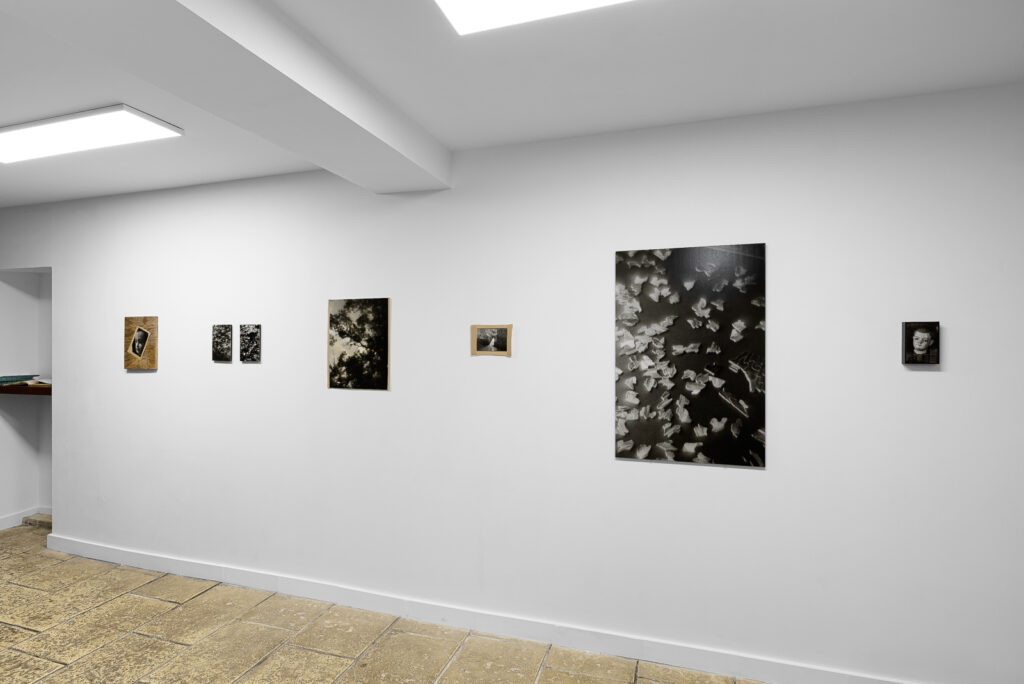 Installation view of Nina Fiorentini's first solo exhibition, Reminiscenze, at Galerie l'inlassable for Photo Saint Germain 2022. 